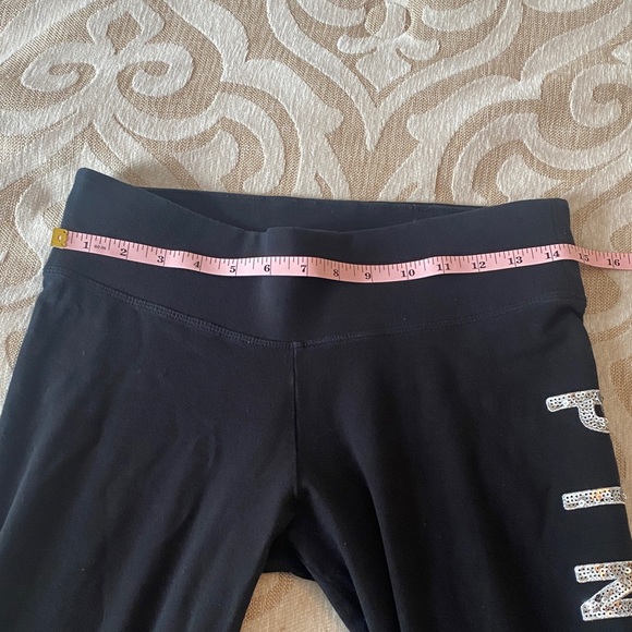 PINK Victoria's Secret Black Leggings - Picture 3 of 4